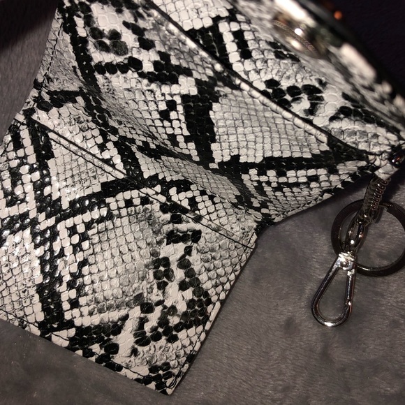 Steve Medden wallet/ card holder/ keychain - Picture 6 of 14